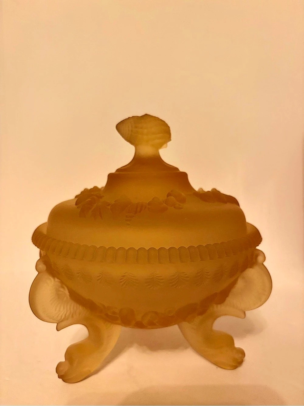 WESTMORELAND, satin peach covered candy dish